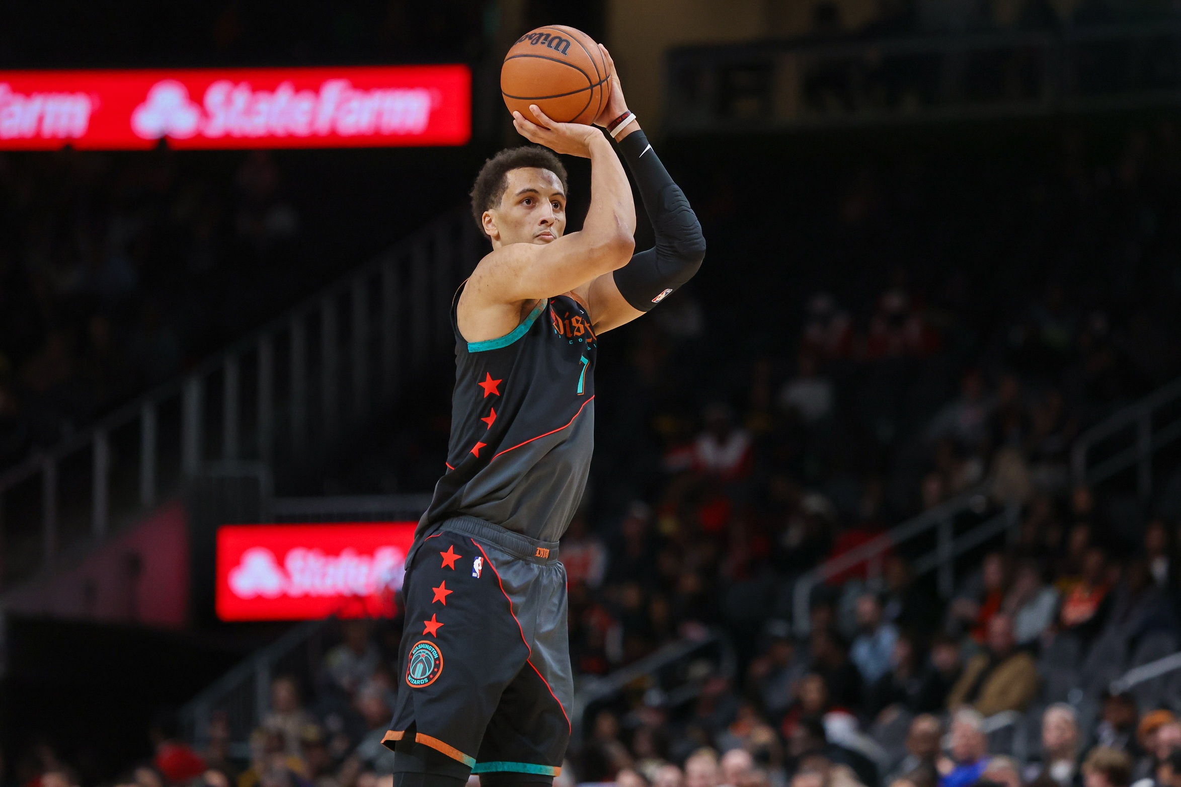 PG电子-队记：快船有四人签下Exhibit 10合同 鲍德温、小泰泰-华盛顿在列